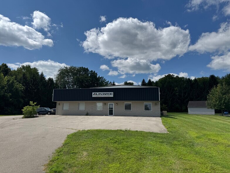 117 Enterprise Dr, Warsaw, IN à louer - Photo du bâtiment - Image 2 de 11