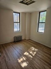 50 W 106th St, New York, NY for lease Interior Photo- Image 2 of 4