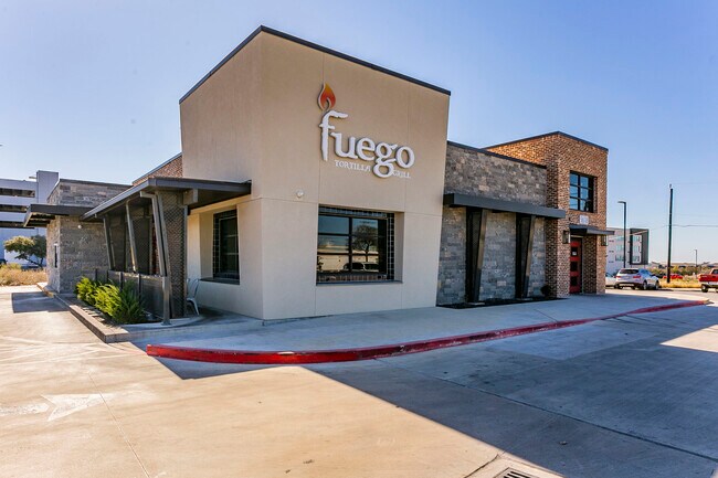 Plus de détails pour Fuego Tortilla Grill - STNL – Commerce de détail à vendre