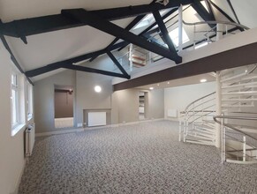 18 Monmouth Pl, Bath à louer Photo intérieure- Image 1 de 2