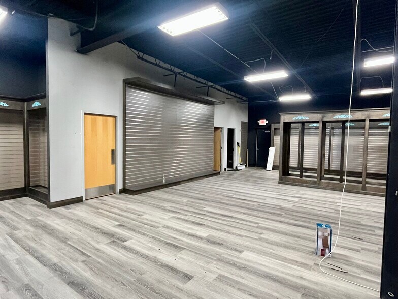 2828 N Richmond St, Appleton, WI à louer - Photo du bâtiment - Image 3 de 4