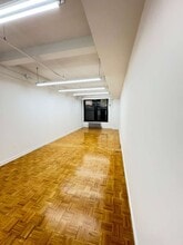 147 W 35th St, New York, NY for lease Interior Photo- Image 1 of 6