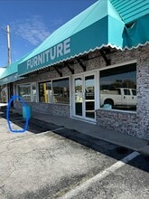 6807 Tamiami Trl, Bradenton, FL à louer Photo intérieure- Image 2 de 15