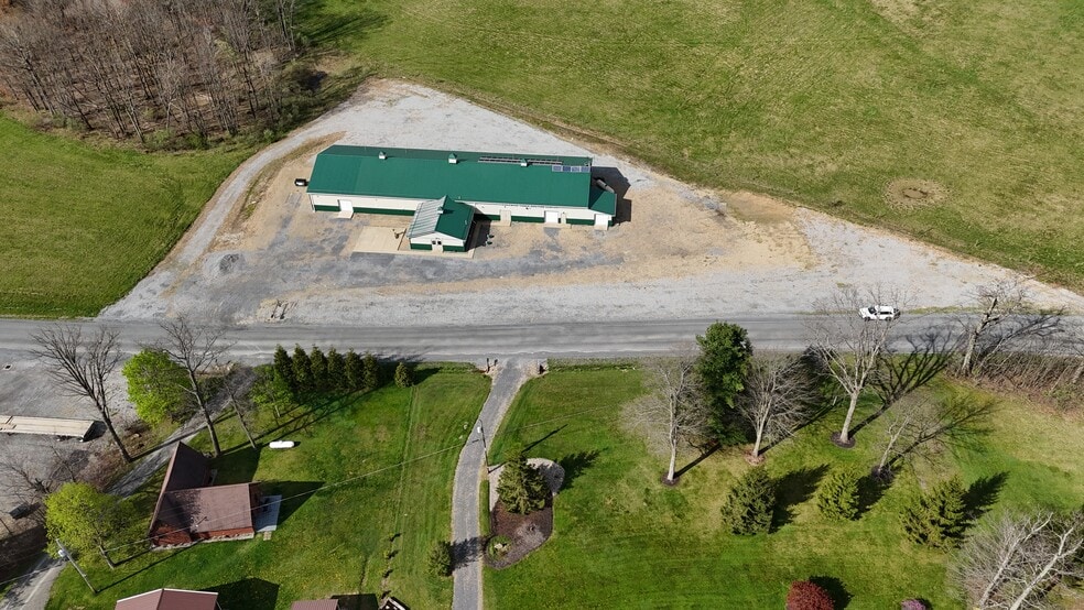 199 Tipple Rd, Punxsutawney, PA for sale - Building Photo - Image 1 of 35