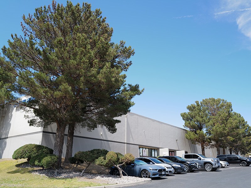 1325 Pendale Rd, El Paso, TX à louer Photo du bâtiment- Image 1 de 2