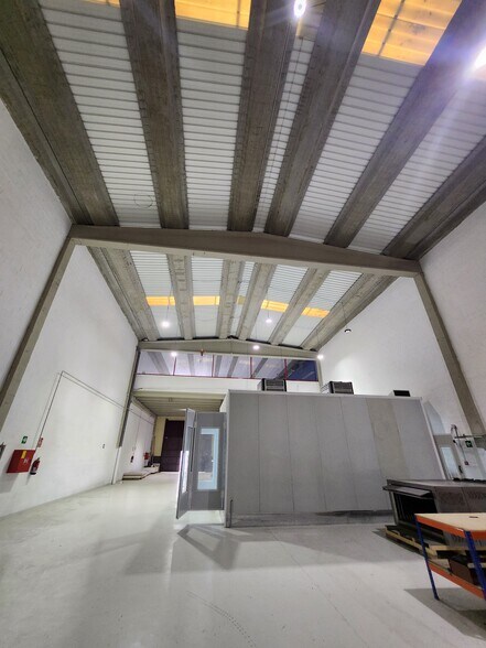 Industrial in Abrera, Barcelona for lease - Interior Photo - Image 3 of 3
