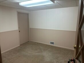 5401 S Prince St, Littleton, CO à louer Photo intérieure- Image 2 de 2