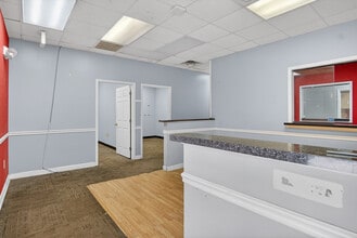 514 Dabney Rd, Henderson, NC for lease Interior Photo- Image 2 of 45