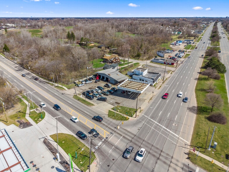 2617 Middlebelt Rd, Inkster, MI for lease - Building Photo - Image 3 of 27