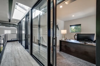 3006 Cole Ave, Dallas, TX for sale Interior Photo- Image 2 of 5