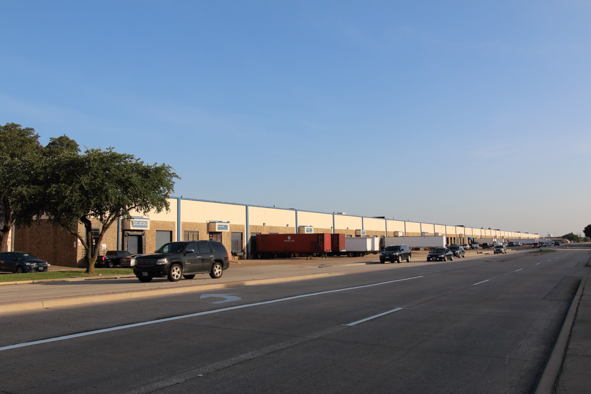 1401-1815 Kelly Blvd, Carrollton, TX à louer Photo du bâtiment- Image 1 de 3