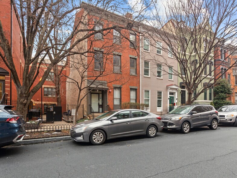 1223 N St NW, Washington, DC à vendre - Photo du bâtiment - Image 2 de 37