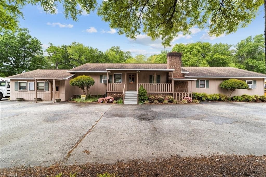 1501 Upland Dr, Greensboro, NC for sale Building Photo- Image 1 of 34