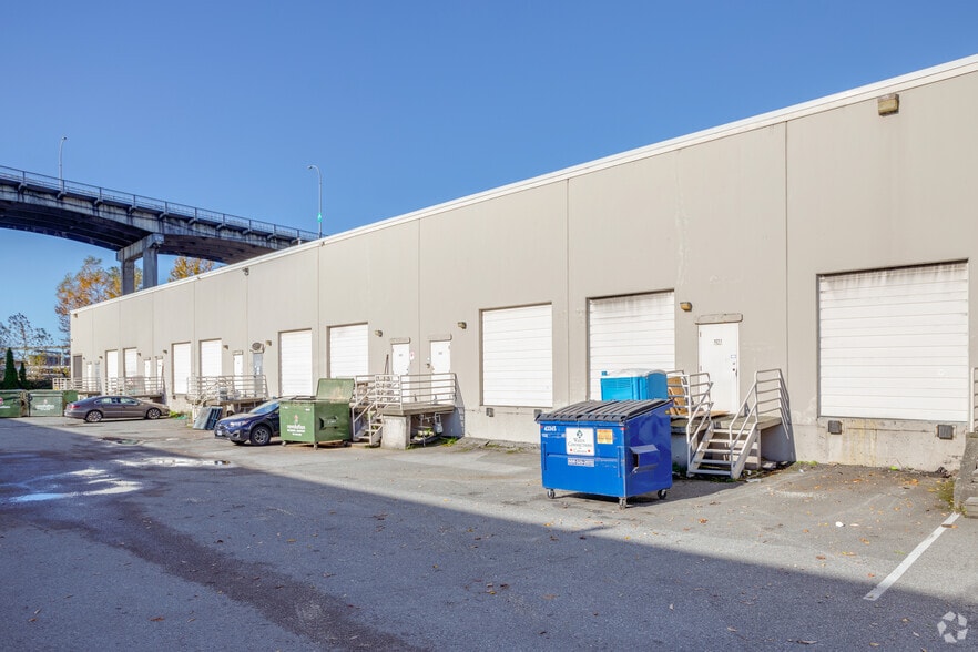 9205-9265 Shaughnessy St, Vancouver, BC à louer - Photo du bâtiment - Image 2 de 14