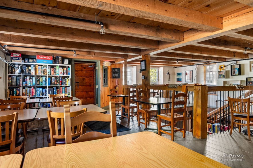 495 Colchester Ave, Burlington, VT for sale - Building Photo - Image 3 of 11