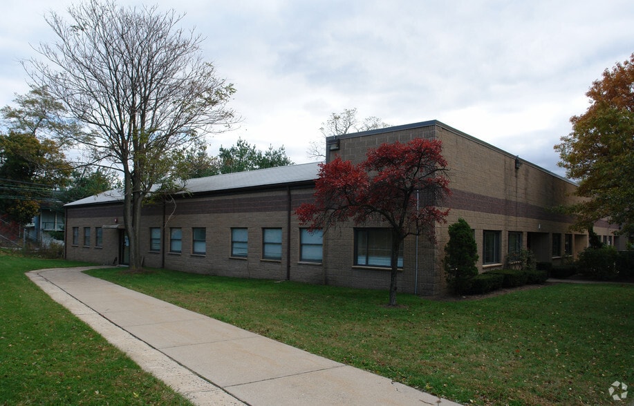 60 E Hanover Ave, Morris Plains, NJ for lease - Building Photo - Image 3 of 4