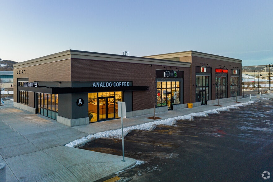 Greenwich Vw NW, Calgary, AB for lease - Building Photo - Image 1 of 5