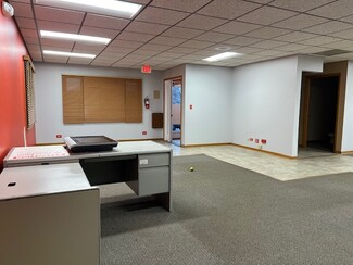 Plus de détails pour 75 E Division St, Mundelein, IL - Bureau à louer