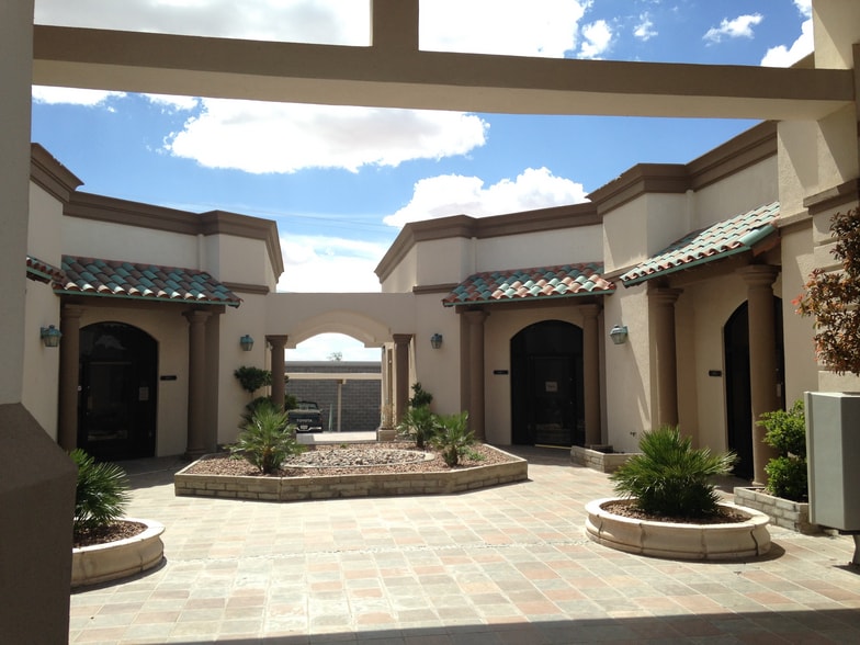 5505 N Mesa, El Paso, TX for lease - Building Photo - Image 2 of 3