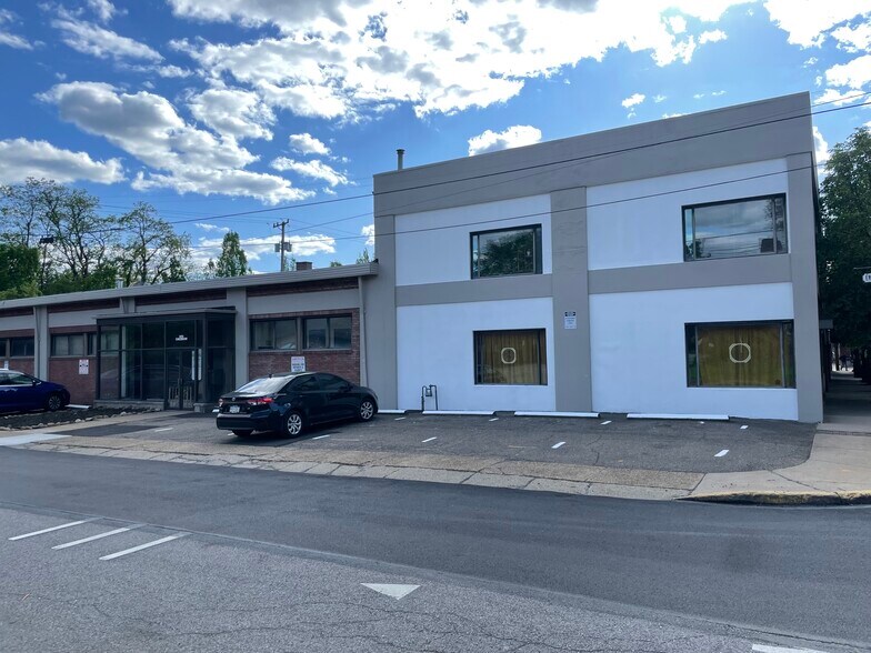 101 Emerson Ave, Pittsburgh, PA à louer - Photo du bâtiment - Image 3 de 3