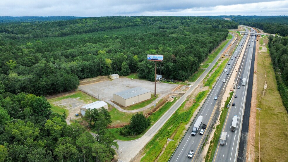 204 Creeks Edge Ln, Swansea, SC à louer - Photo du bâtiment - Image 3 de 7