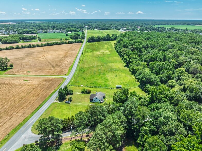 13800 Cedar Ln, Greensboro, MD for sale - Building Photo - Image 2 of 5