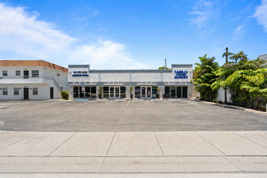 3655 N Dixie Hwy, Oakland Park, FL for sale - Building Photo - Image 2 of 17