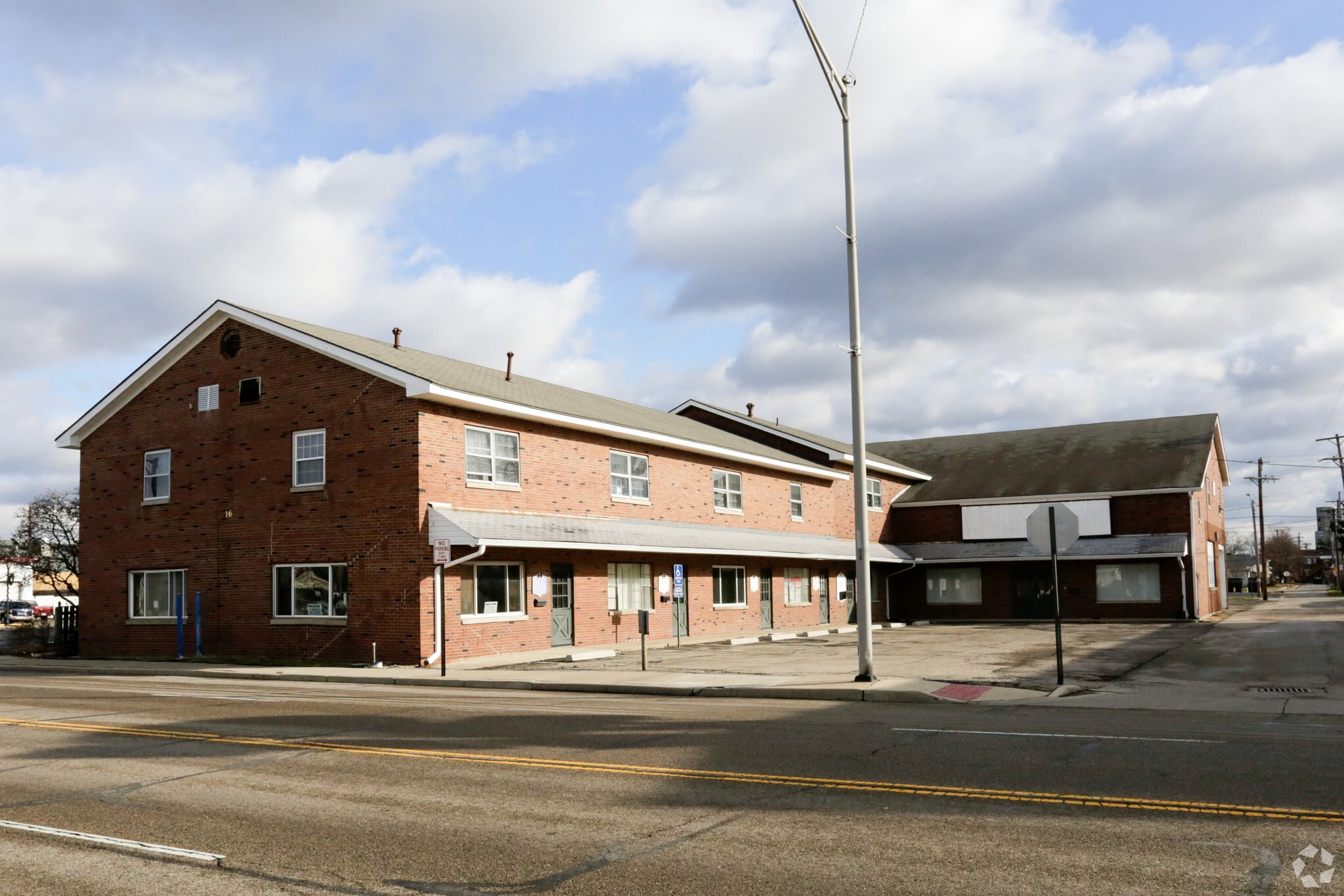 14-16 S Broad St, Fairborn, OH for lease Primary Photo- Image 1 of 5