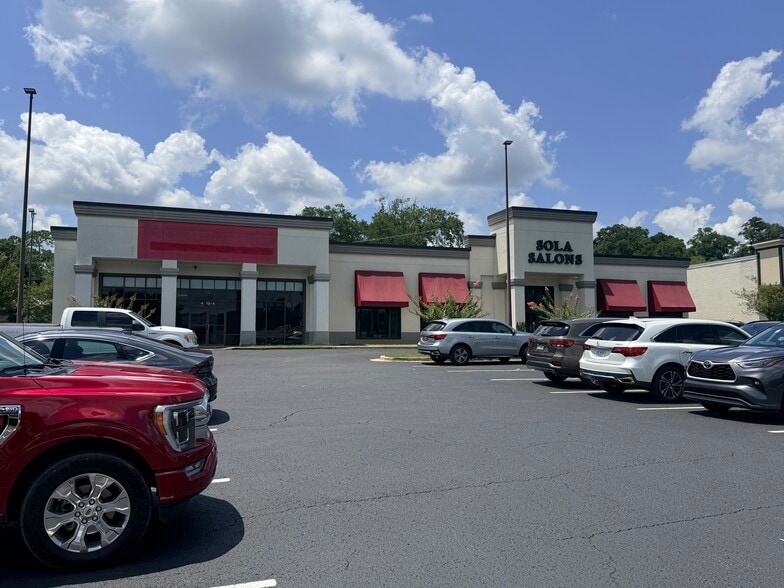 4019-4023 Airport Blvd, Mobile, AL for lease - Building Photo - Image 2 of 7