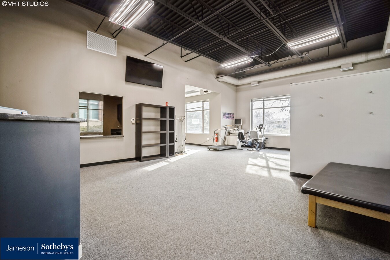 800 E Woodfield Rd, Schaumburg, IL 60173 - Unité 115-116 - - Photo intérieure - Image 2 of 9