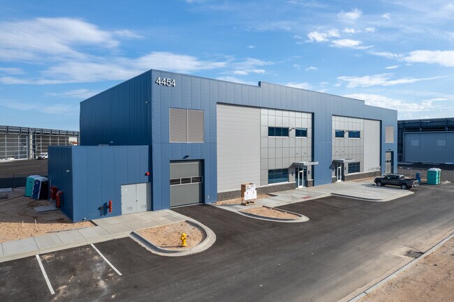 Plus de détails pour 4454 E Mallory Cir, Mesa, AZ - Local d'activités à louer