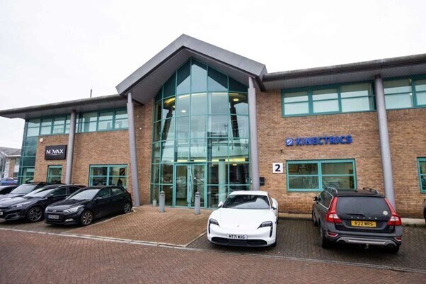 Edward Ct, Altrincham à louer - Photo du bâtiment - Image 1 de 8