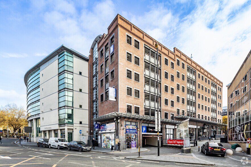 4 Queen Sq, Liverpool à louer - Photo principale - Image 1 de 3