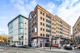 More details for 4 Queen Sq, Liverpool - Retail for Lease