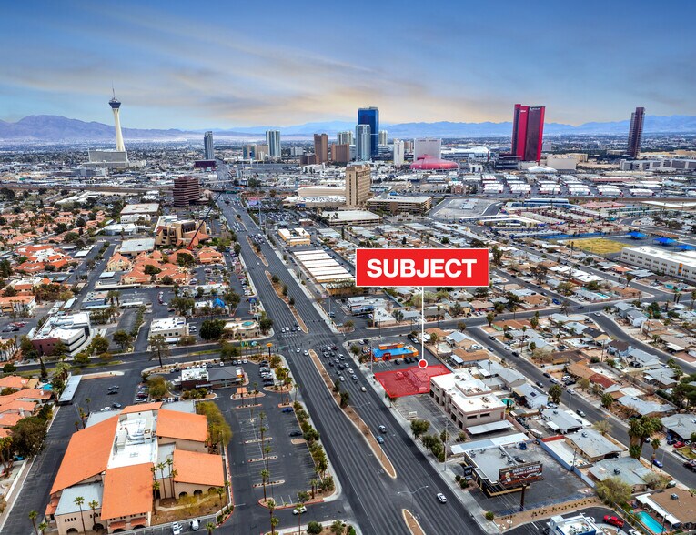 3013 W Sahara Ave, Las Vegas, NV à vendre - Photo du bâtiment - Image 3 de 13
