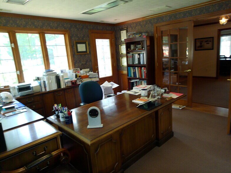10 Shoshone Dr, Carmel, IN à louer - Photo du bâtiment - Image 3 de 13