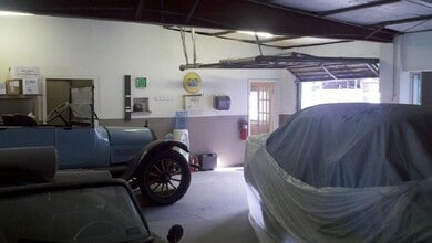 7812 Symmes Rd, Gibsonton, FL à louer Photo intérieure- Image 1 de 2