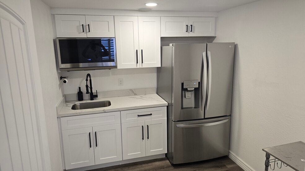 13403 W Foxfire Dr, Surprise, AZ for lease - Building Photo - Image 3 of 8