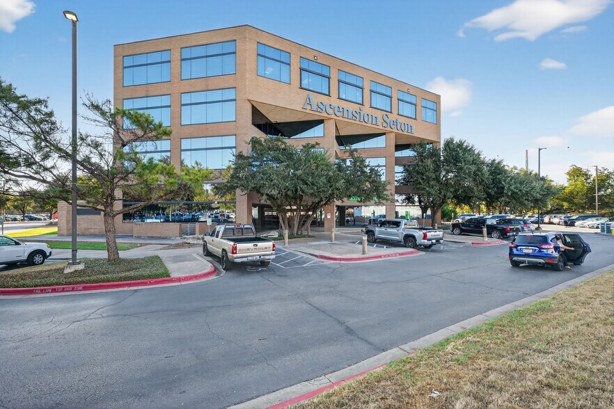 11111 Research Blvd, Austin, TX à louer - Photo du bâtiment - Image 2 de 22
