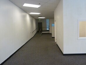 3850 San Pablo Ave, Emeryville, CA for lease Interior Photo- Image 2 of 4
