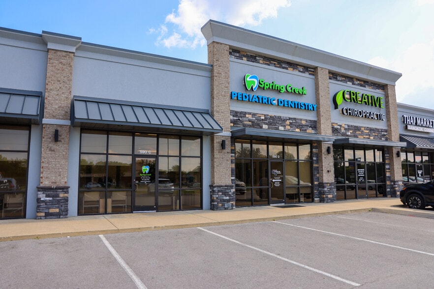 590 Fire Station Rd, Clarksville, TN for lease - Building Photo - Image 3 of 5