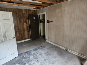 207 S Goley St, Durham, NC for lease Interior Photo- Image 2 of 4