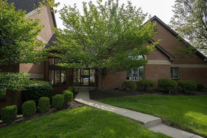 190 S State St, Westerville, OH for lease - Building Photo - Image 3 of 6