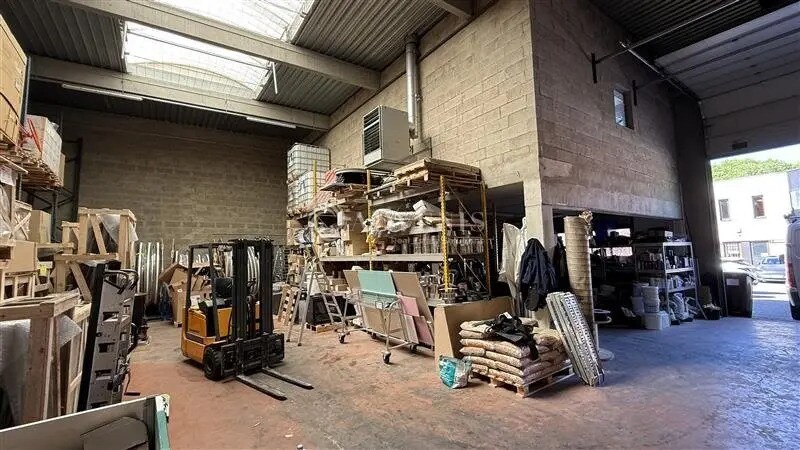 Flex in Collégien for lease - Building Photo - Image 1 of 7