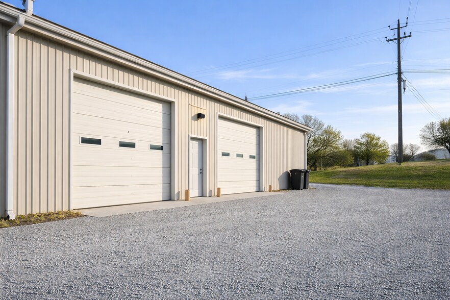 5021 Benois Rd, Roanoke, VA à vendre - Photo du bâtiment - Image 2 de 5
