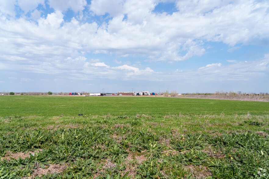 12300 E 46th N St, Tulsa, OK for lease - Building Photo - Image 2 of 4