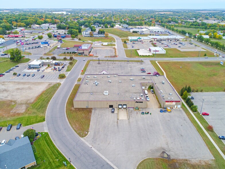 1225 Timberlane Dr, Sauk Centre, MN à louer - Aérien - Image 3 de 9