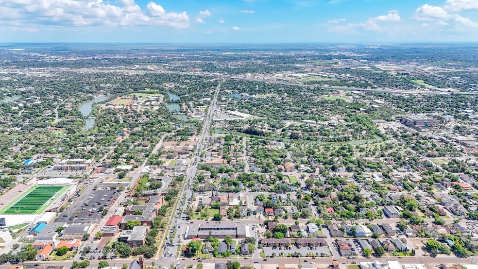 25 E Elizabeth St, Brownsville, TX for sale - Building Photo - Image 3 of 5