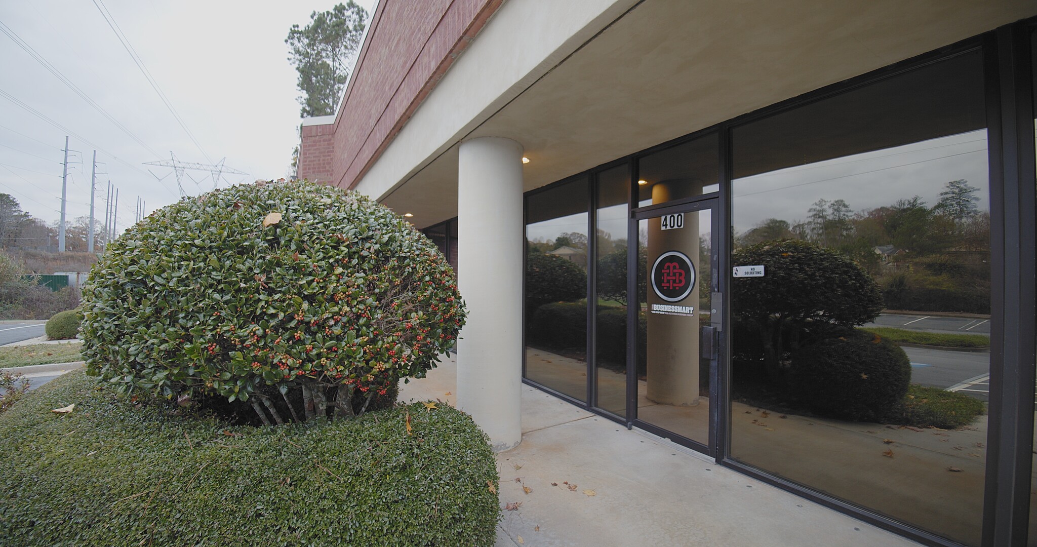 5076 Winters Chapel Rd, Atlanta, GA for lease Building Photo- Image 1 of 20