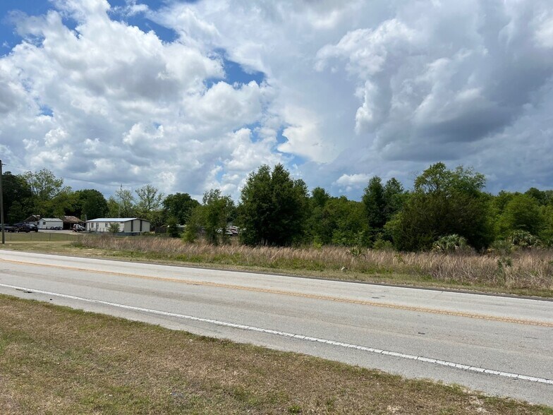 S Hwy 25, Weirsdale, FL à vendre - Photo du bâtiment - Image 3 de 8